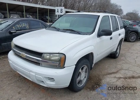 2007 Chevrolet Trailblazer из США, поврежденный, VIN 1GNDT3S072237637